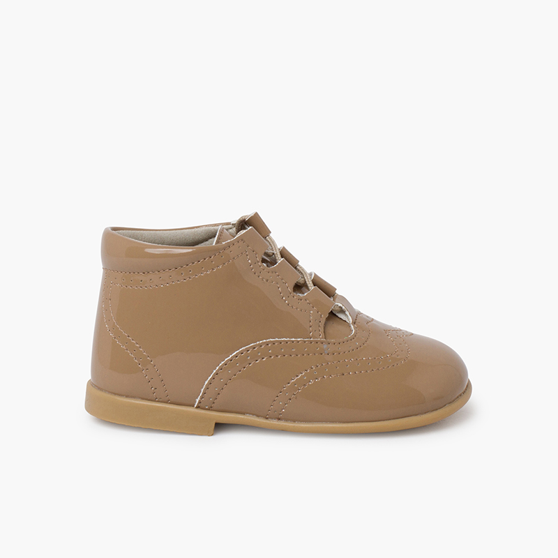 Chaussures Anglaises effet Verni Sable