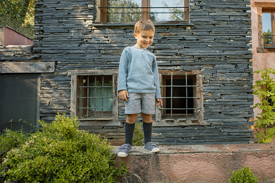 Baskets en velours côtelé avec bout en caoutchouc et double fermeture