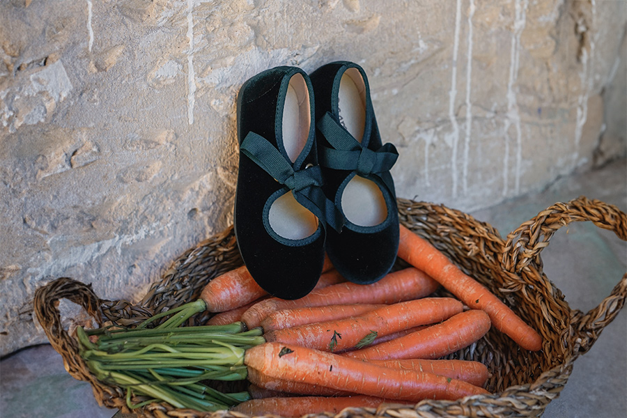 Chaussures babies velours avec nœud gros-grain filles 