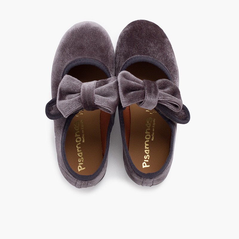 Chaussures babies en velours avec lien à nouer Gris