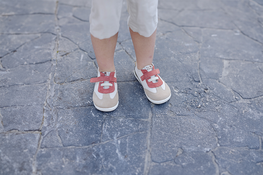 Baskets barefoot à lacets élastiques et à scratch