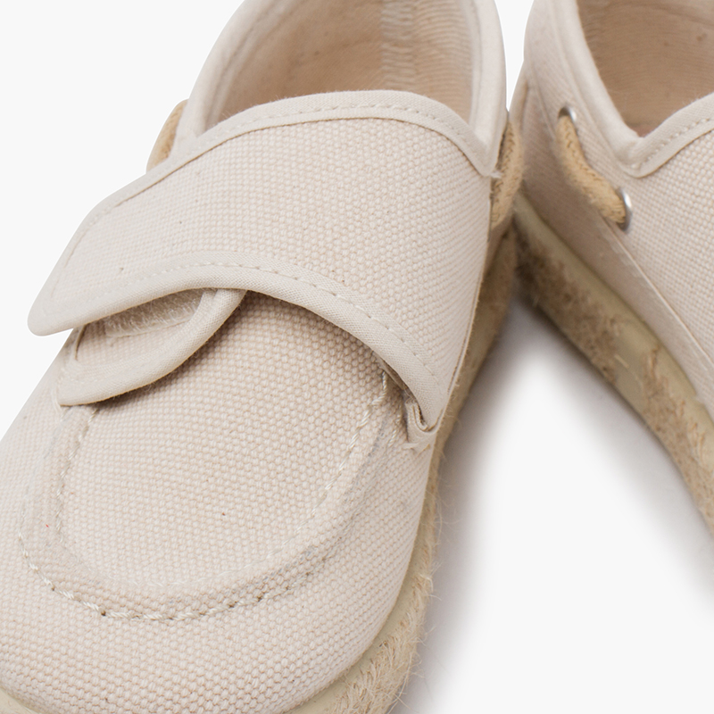 CORDON AUTOUR DE LA CHAUSSURE